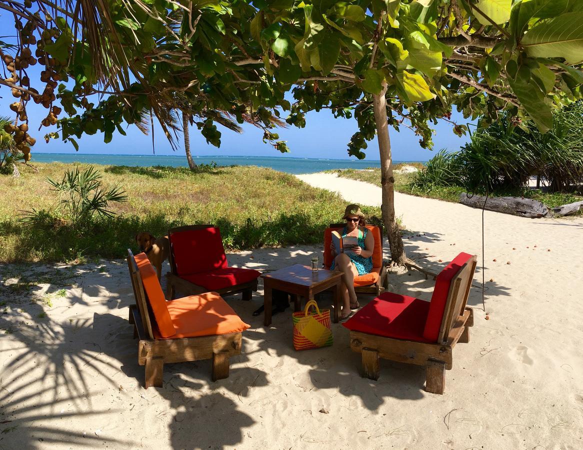 Emayani Beach Lodge Pangani Exterior photo