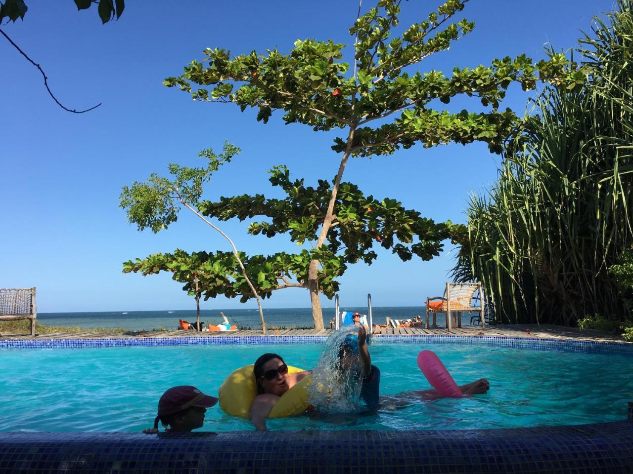 Emayani Beach Lodge Pangani Exterior photo